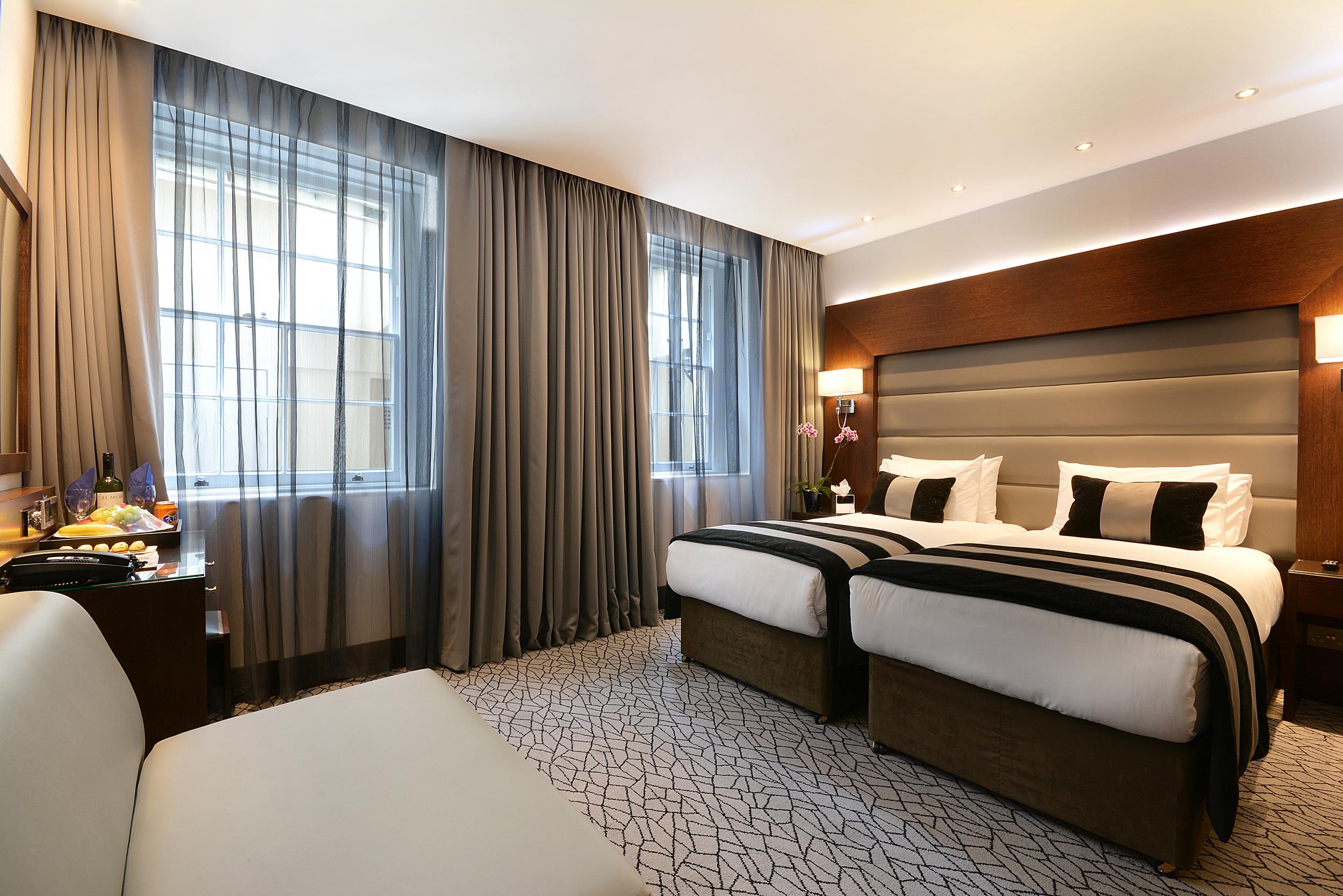 Park Grand London Lancaster Gate Hotel Eksteriør billede A room at the hotel